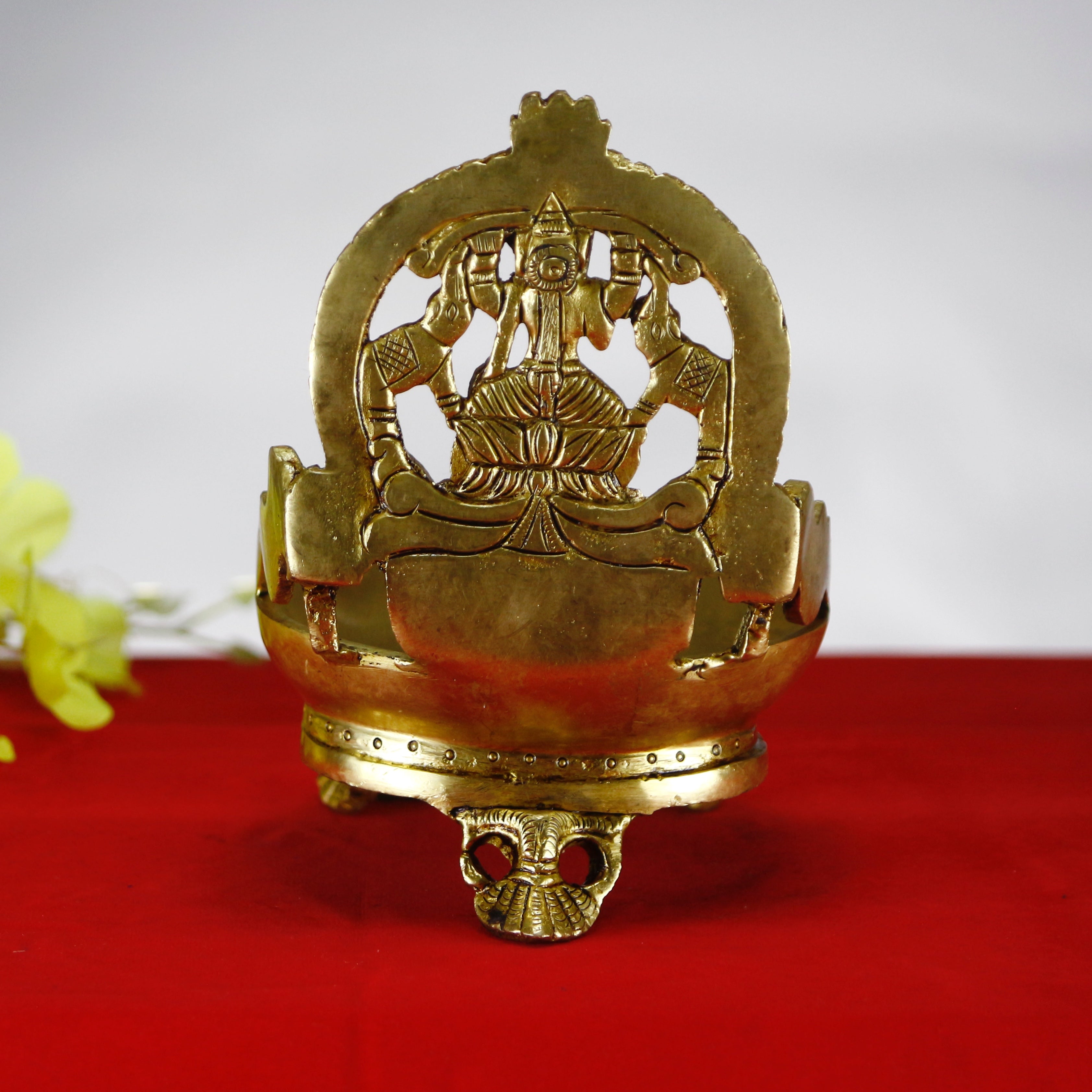 Gajalakshmi Diya L