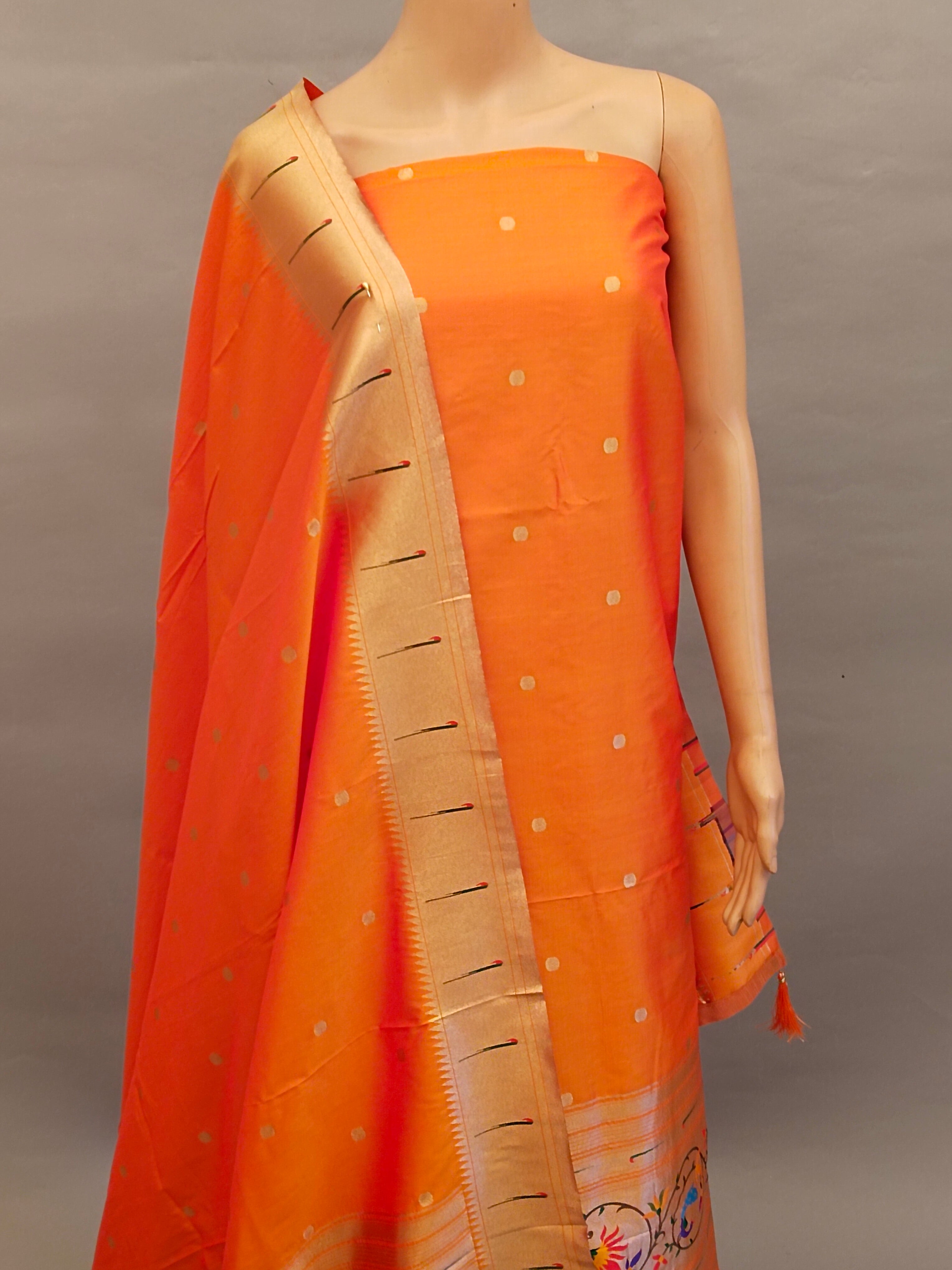 Mango रंगवेल Paithani Suit set