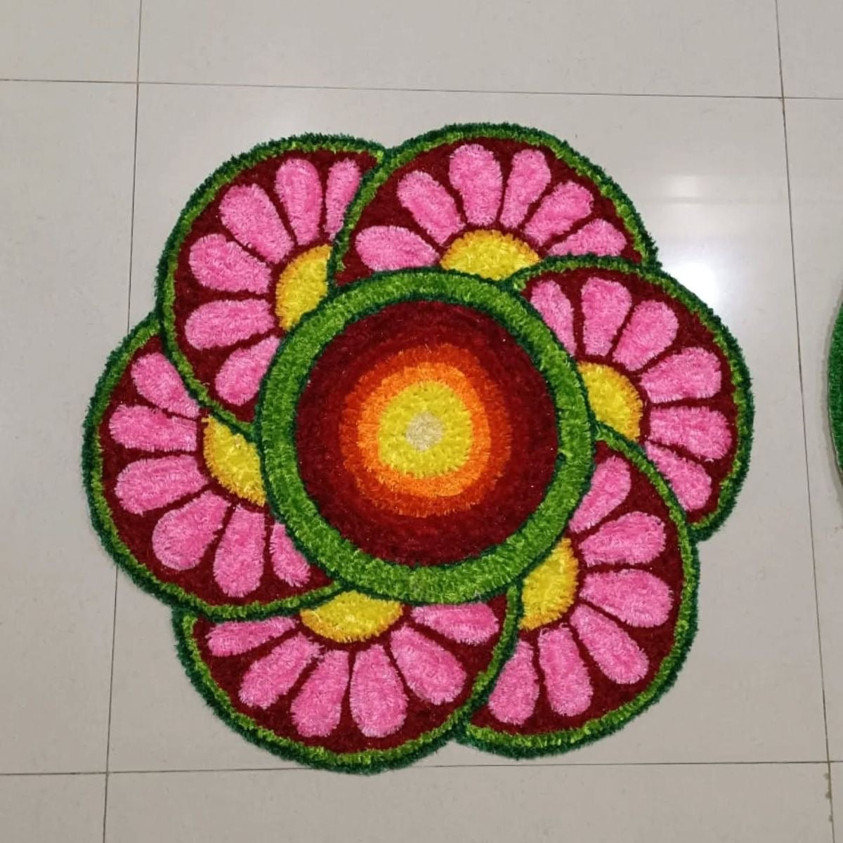 half 6 flowers Round Design