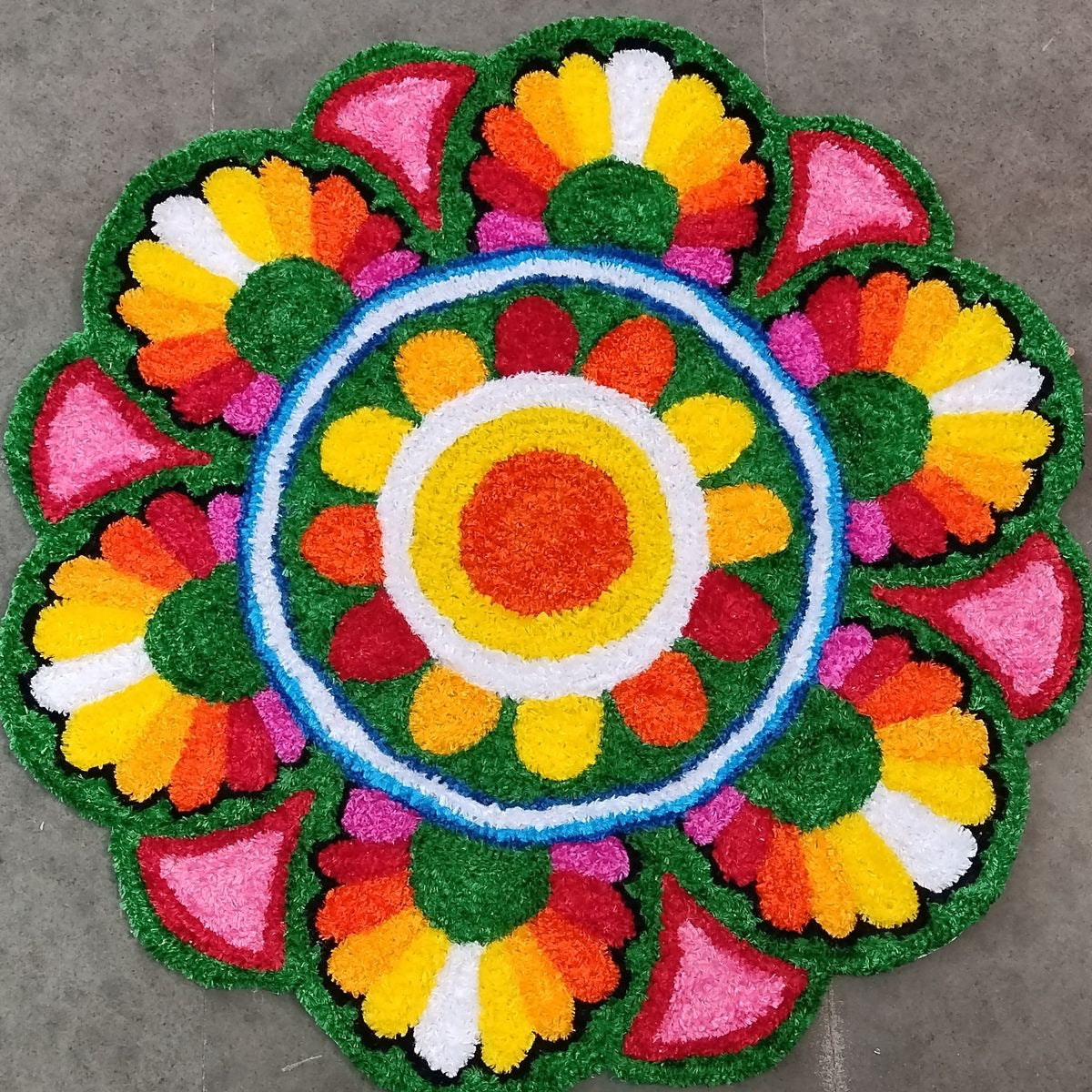 Round Designs 12