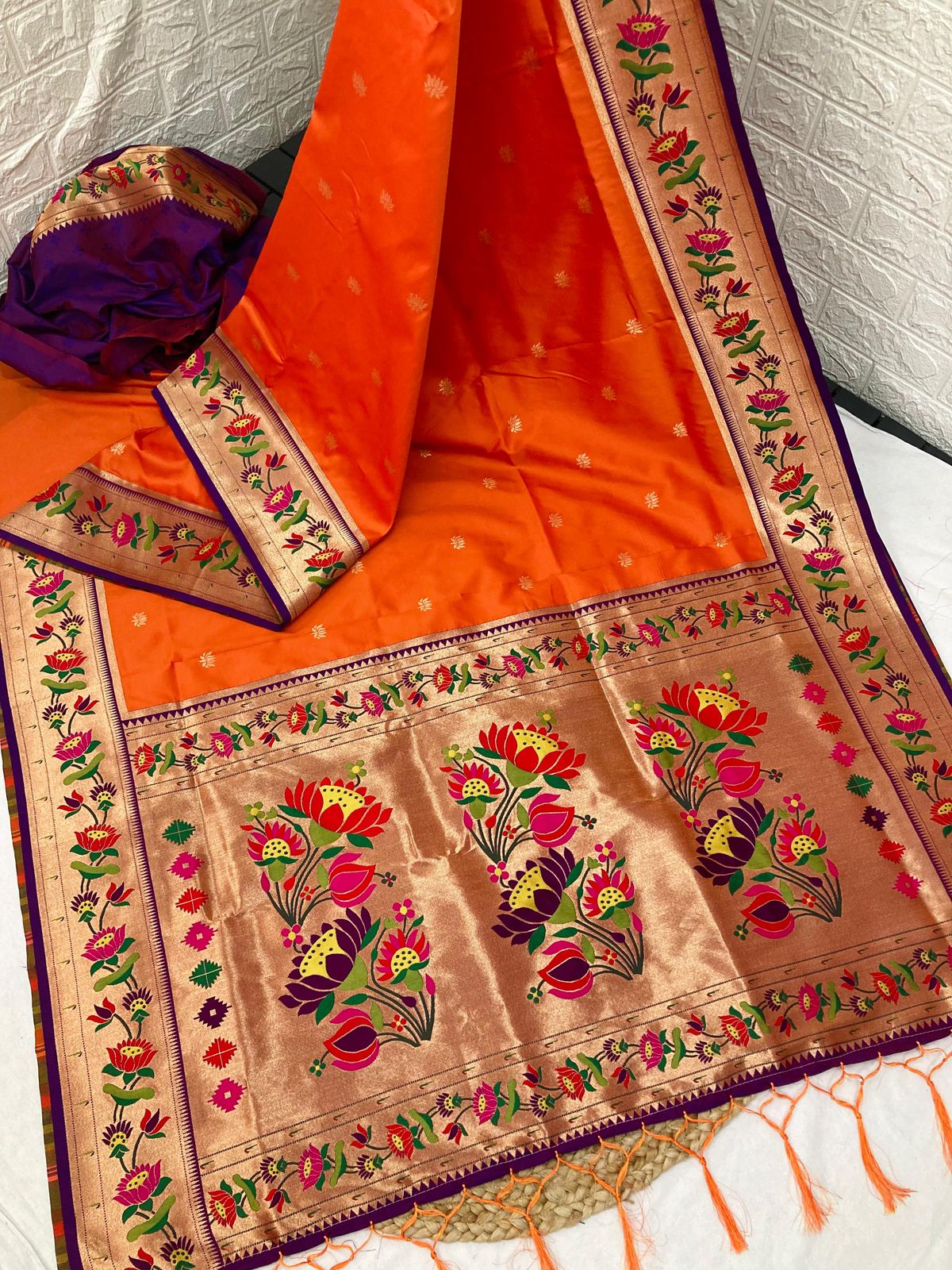 Flower Border + Flower Butti Semi Silk Paithani