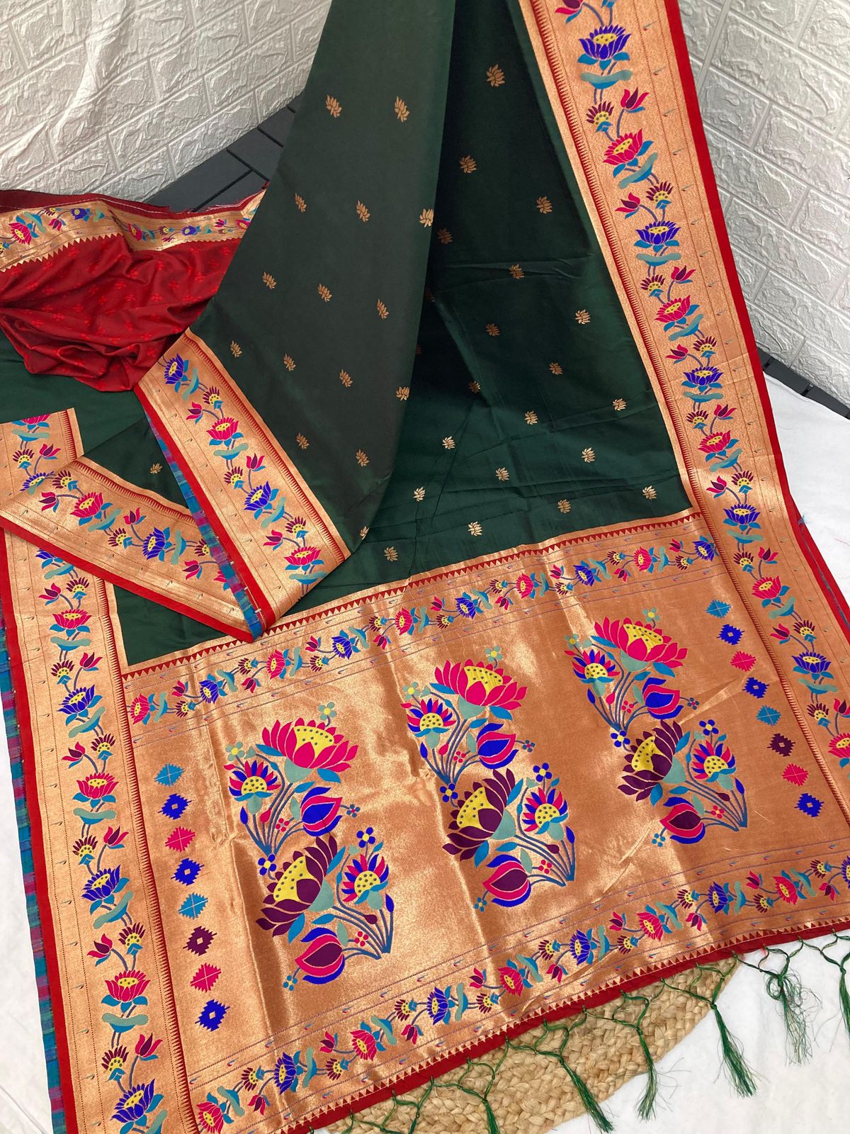 Flower Border + Flower Butti Semi Silk Paithani
