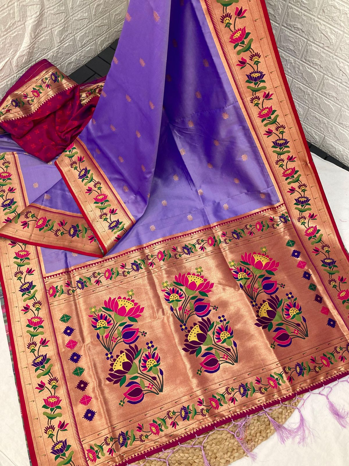Flower Border + Flower Butti Semi Silk Paithani