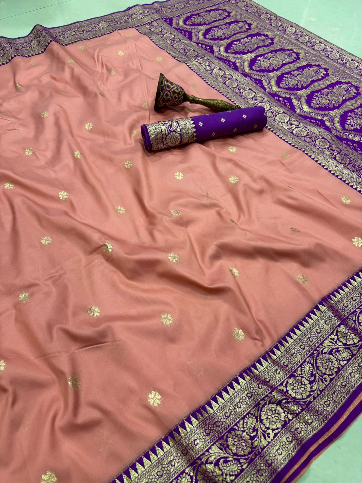 Big Flower Border + Dence Flower Butti Semi Silk Paithani