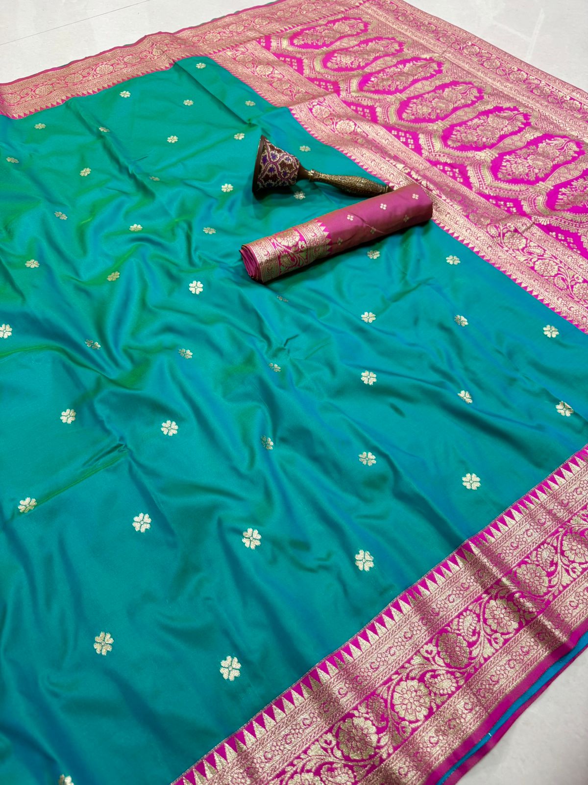 Big Flower Border + Dence Flower Butti Semi Silk Paithani