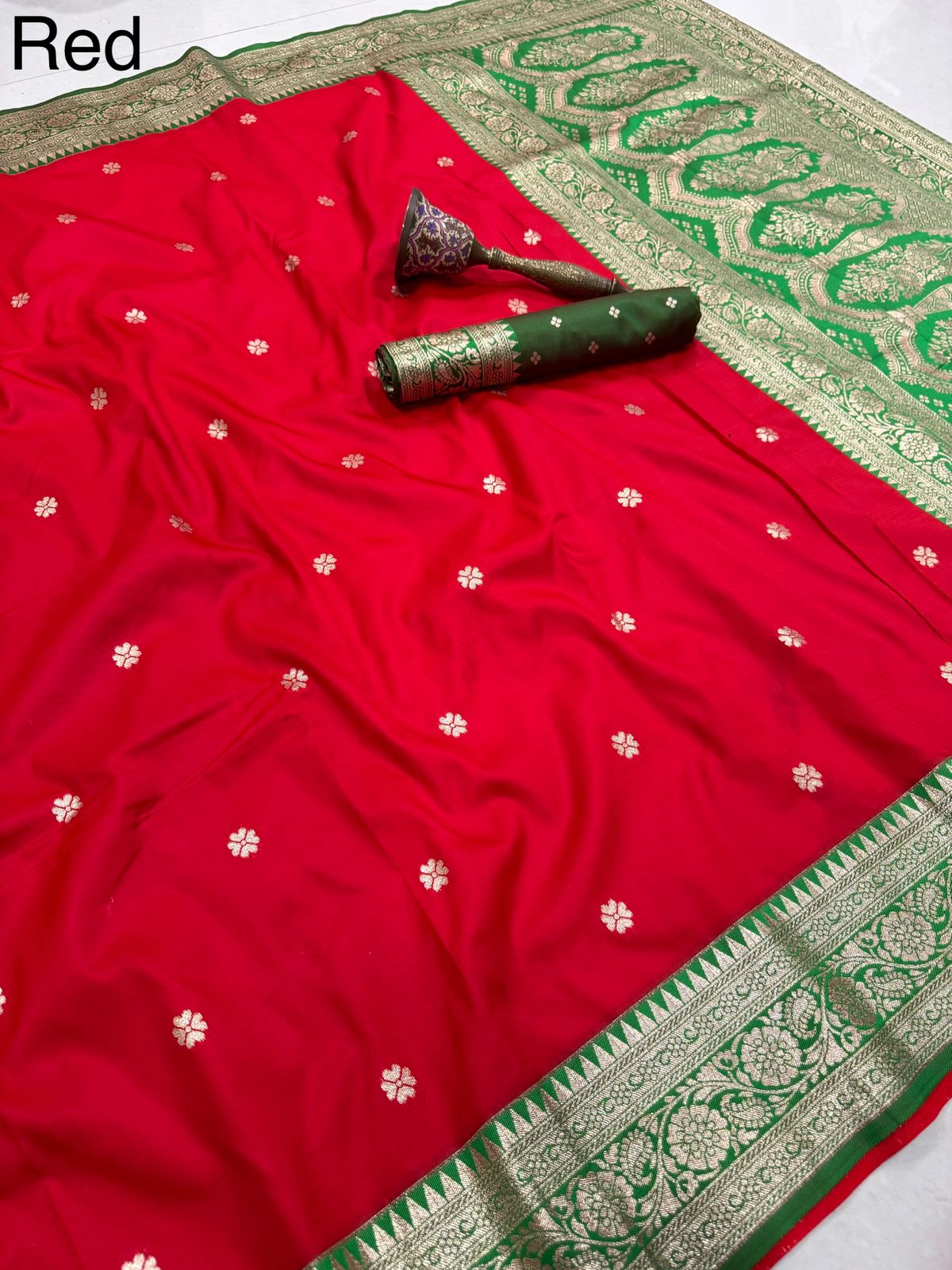 Big Flower Border + Dence Flower Butti Semi Silk Paithani