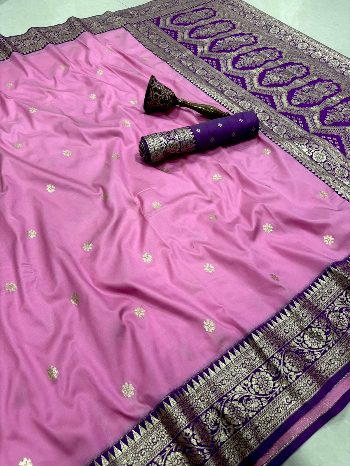 Big Flower Border + Dence Flower Butti Semi Silk Paithani