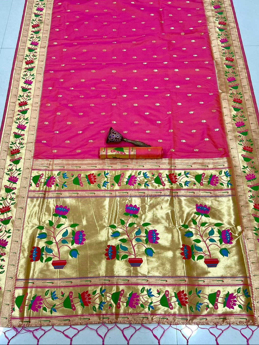 Lotus Muniya Flower Butti Semi Silk Paithani