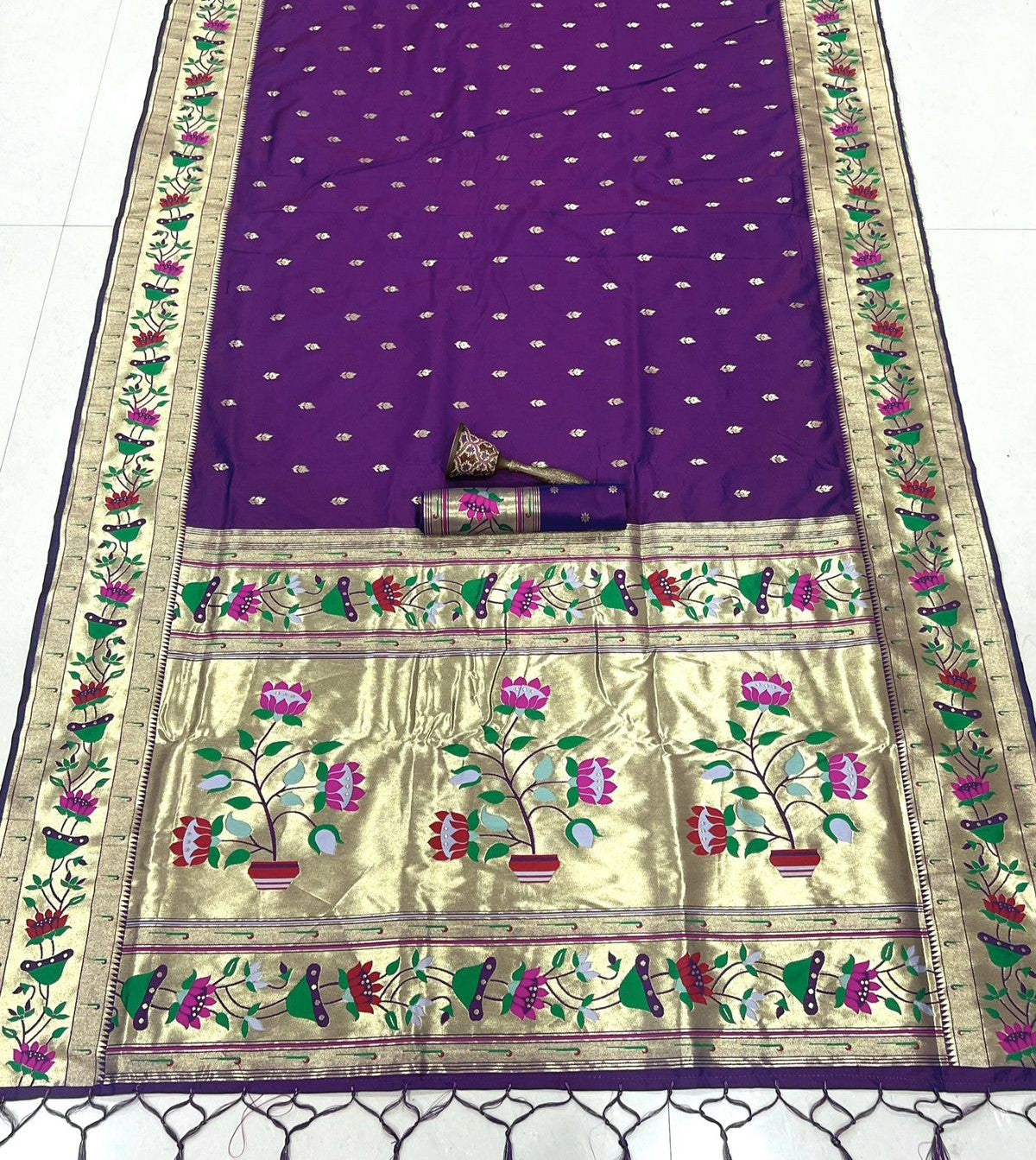Lotus Muniya Flower Butti Semi Silk Paithani