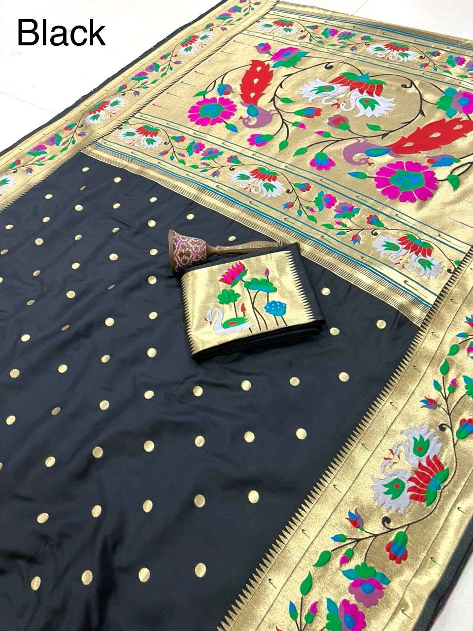 Peacock Pallu + Big Hans Border Semi Silk Paithani