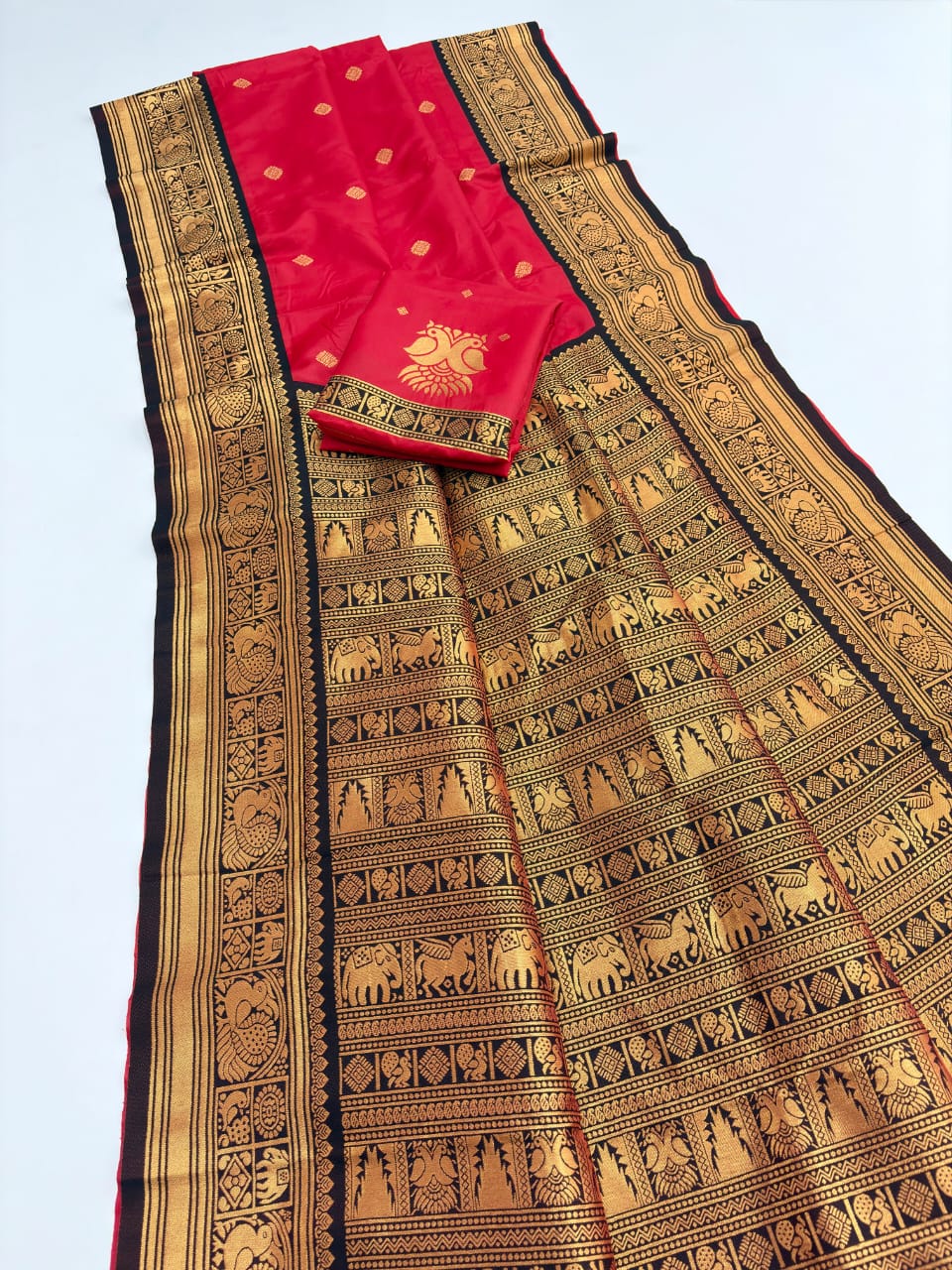 Square Butti With Golden Border Semi Silk Paithani