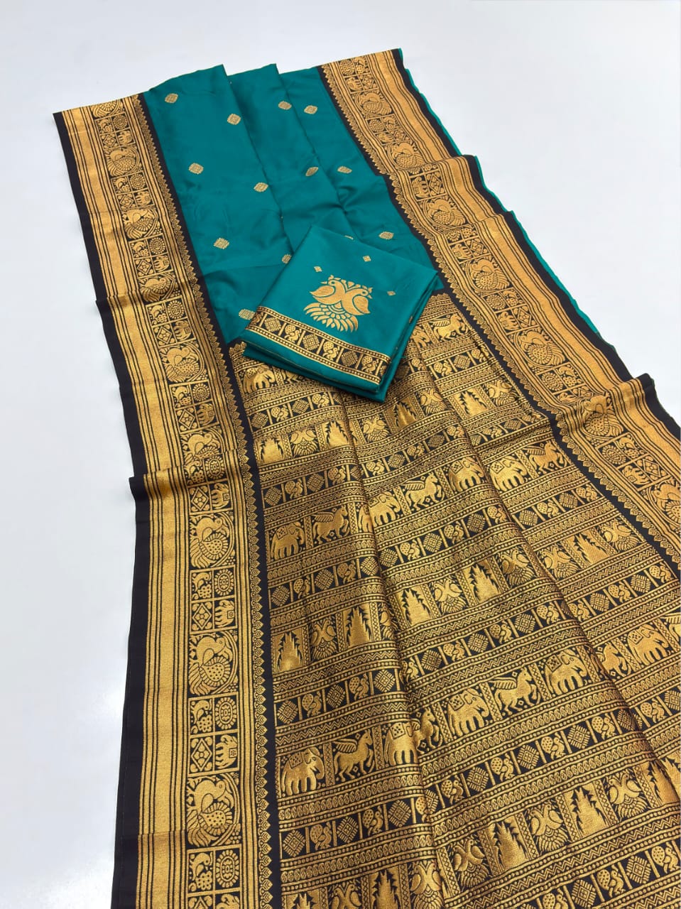 Square Butti With Golden Border Semi Silk Paithani