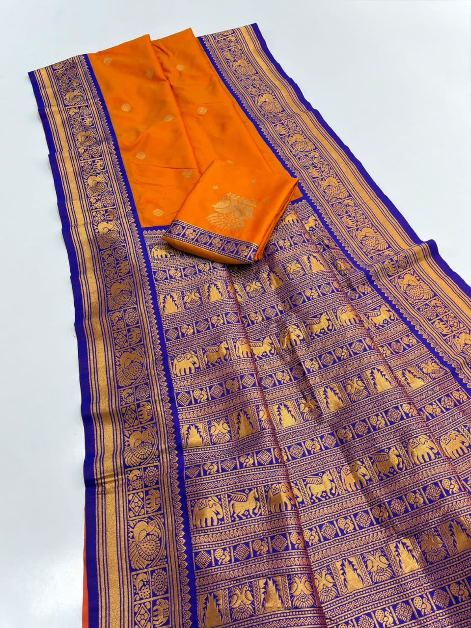 Square Butti With Golden Border Semi Silk Paithani