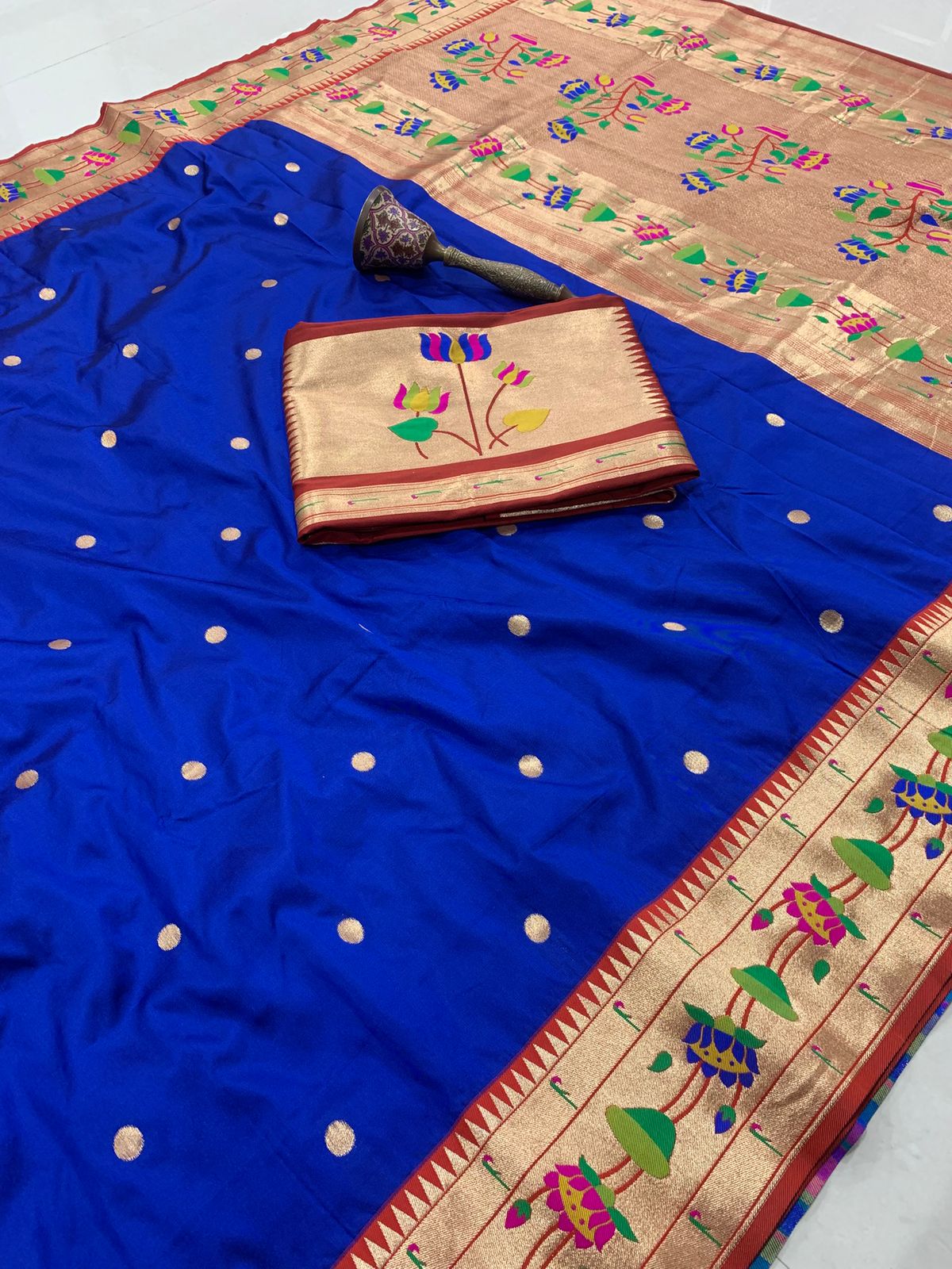 Lotus Vine Big Border Semi Silk Paithani