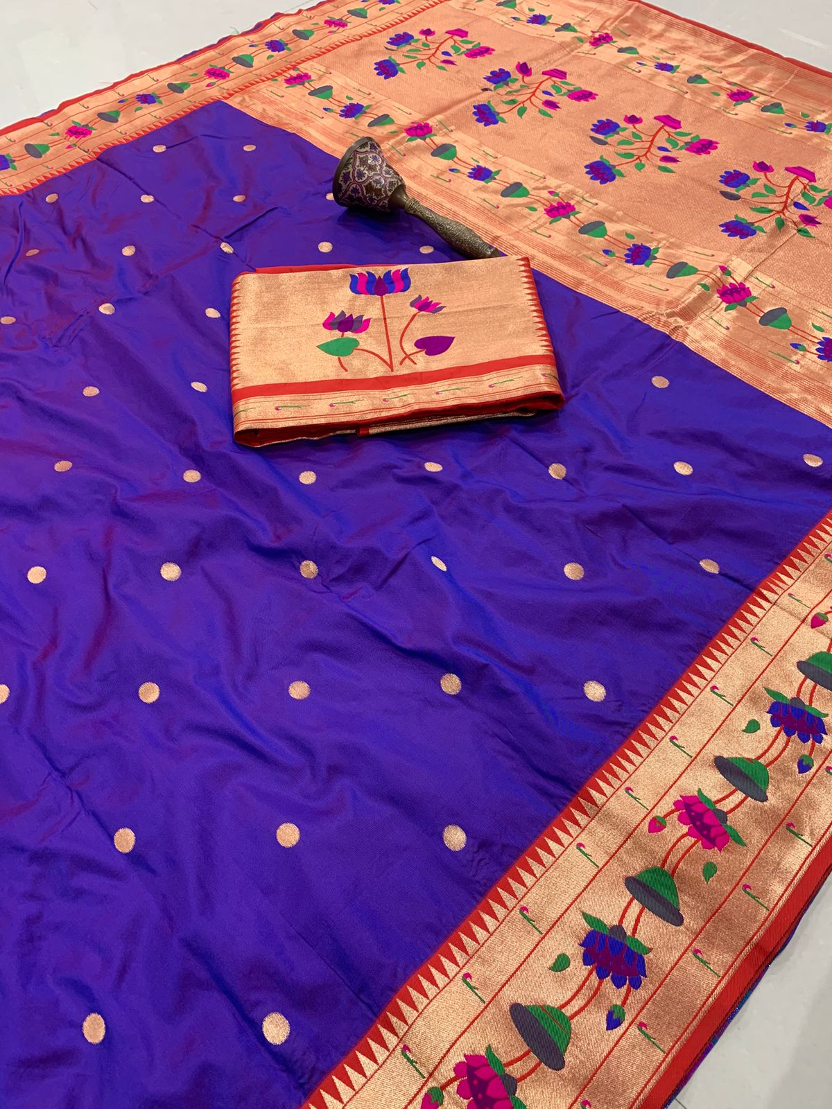 Lotus Vine Big Border Semi Silk Paithani