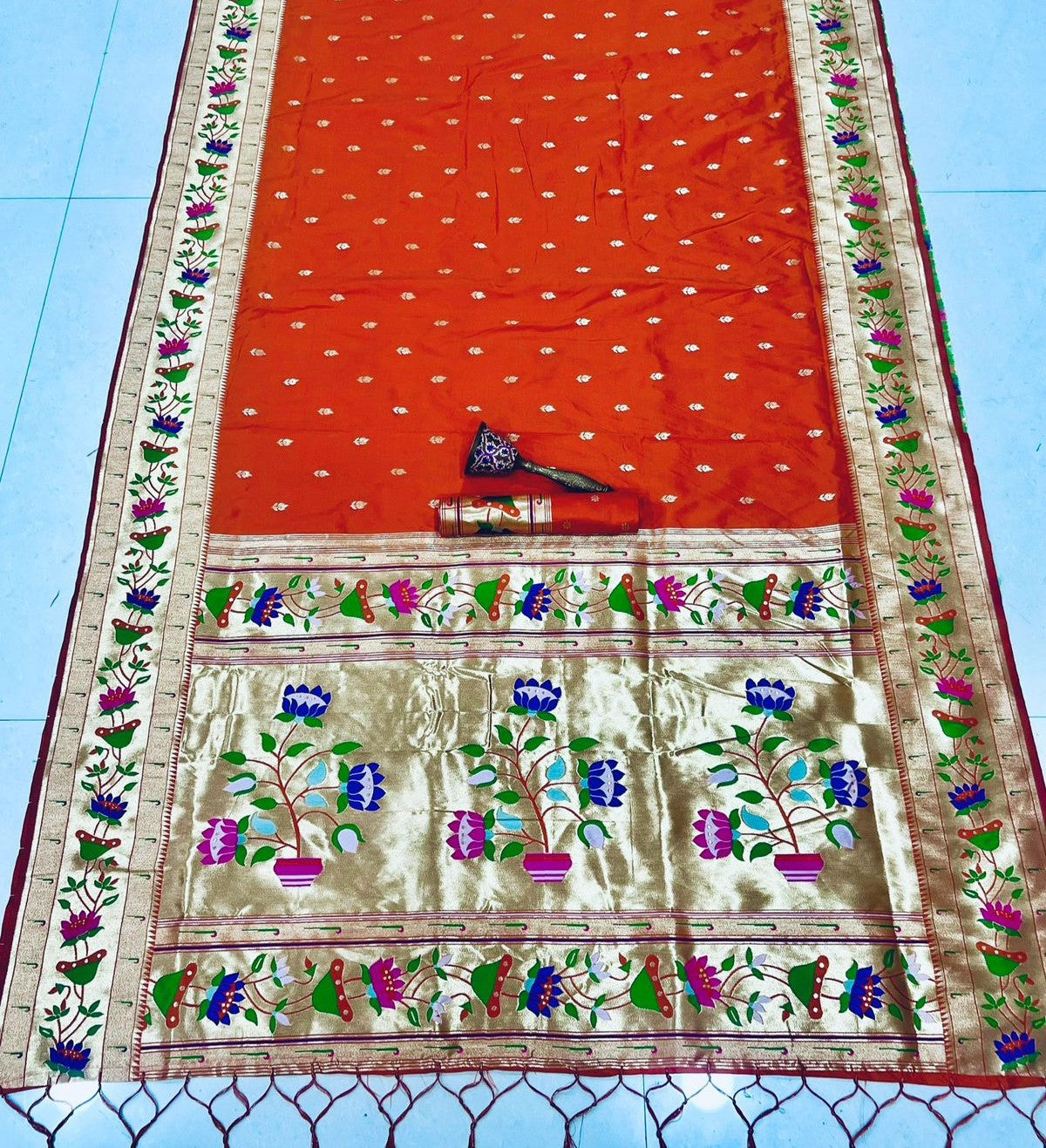 Lotus Muniya Flower Butti Semi Silk Paithani - Image 7