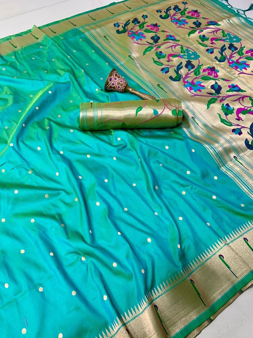 Muniya Border Semi Silk Paithani - Image 17