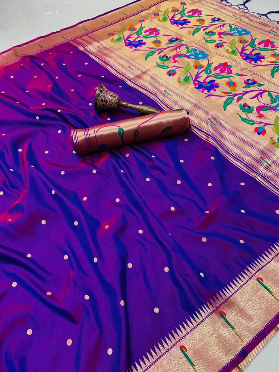 Muniya Border Semi Silk Paithani - Image 13