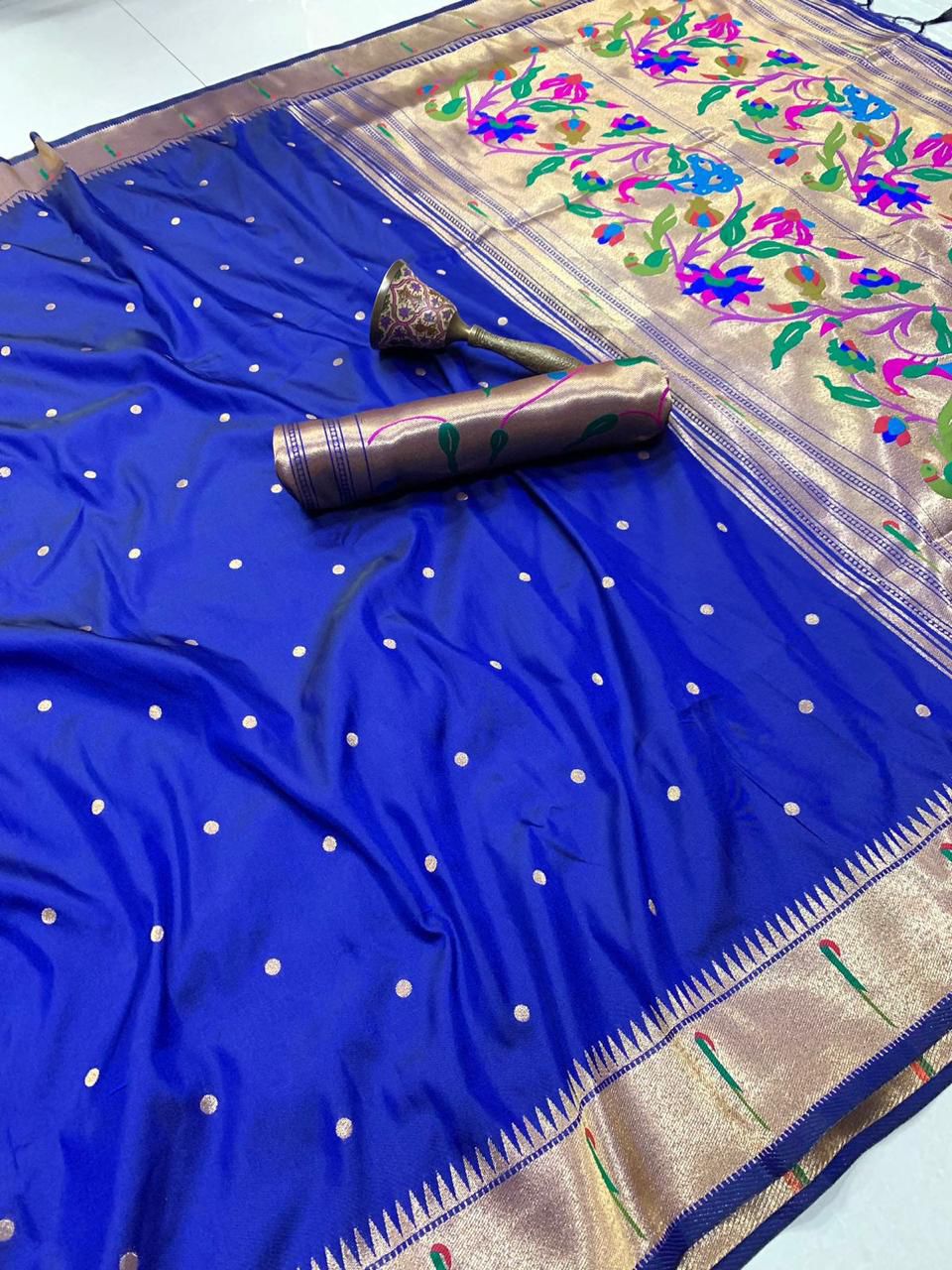 Muniya Border Semi Silk Paithani - Image 10