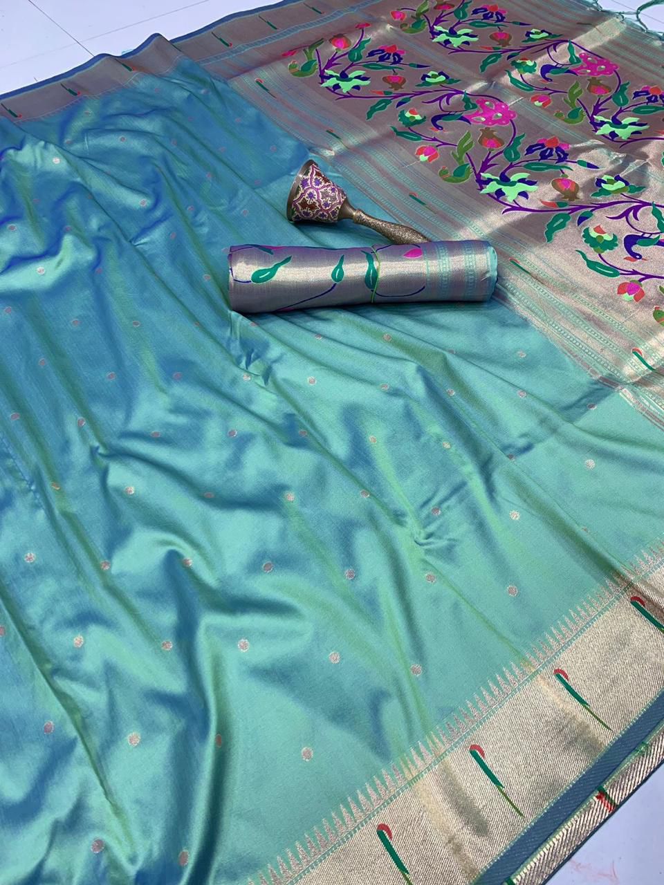Muniya Border Semi Silk Paithani - Image 8