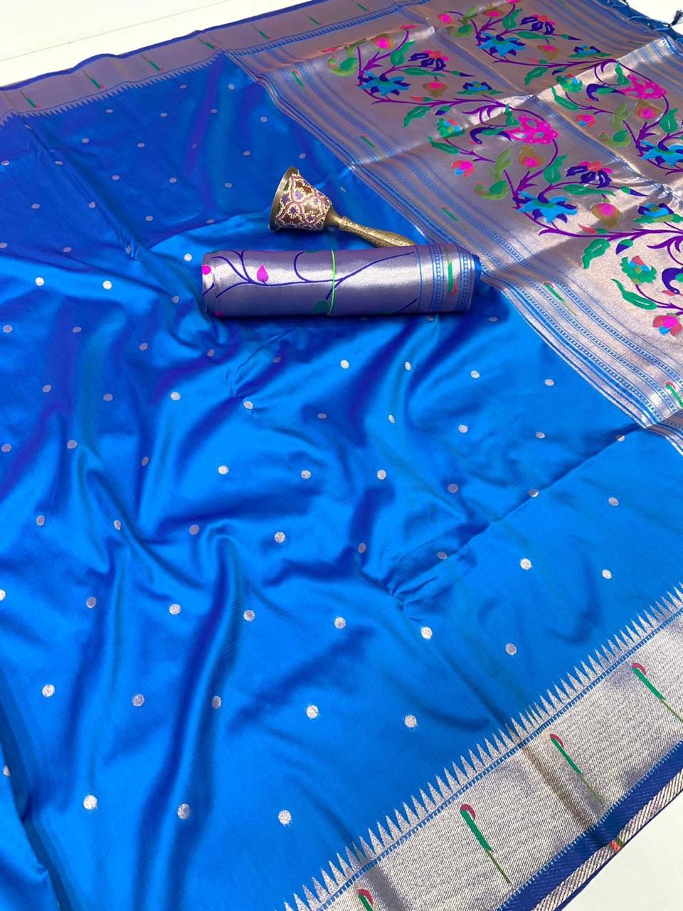 Muniya Border Semi Silk Paithani - Image 5