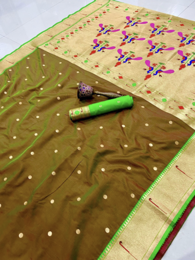 Contrast Muniya Border Paithani - Anjiri